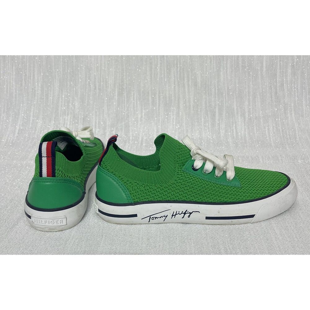 Tommy Hilfiger Sneaker - Size 6M